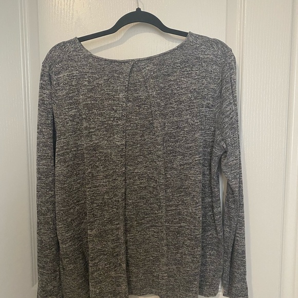 Roots knit top - Picture 2 of 2